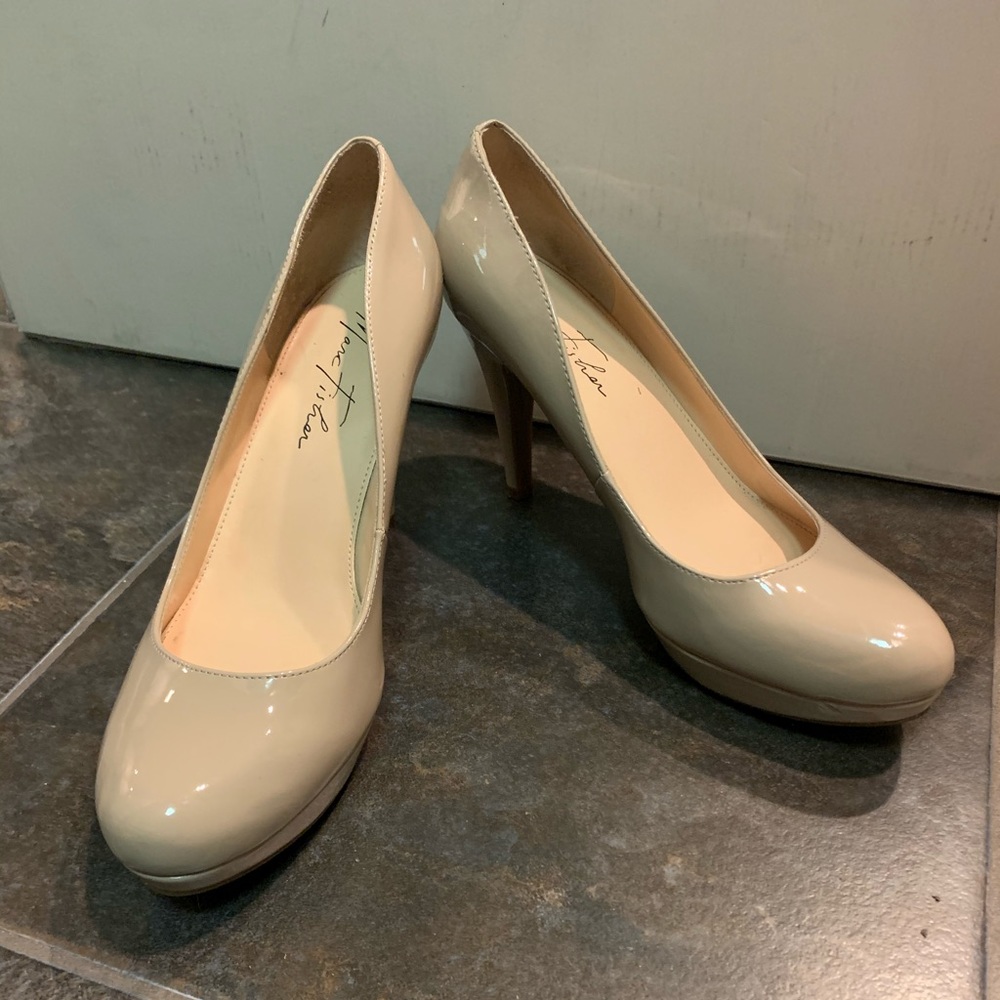 Marc Fisher Light Beige Classic Closed Toe Pump